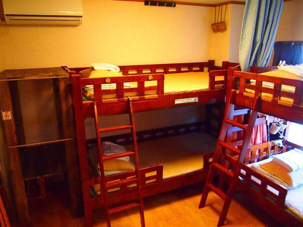 J-Hoppers Hiroshima Guesthouse Luaran gambar