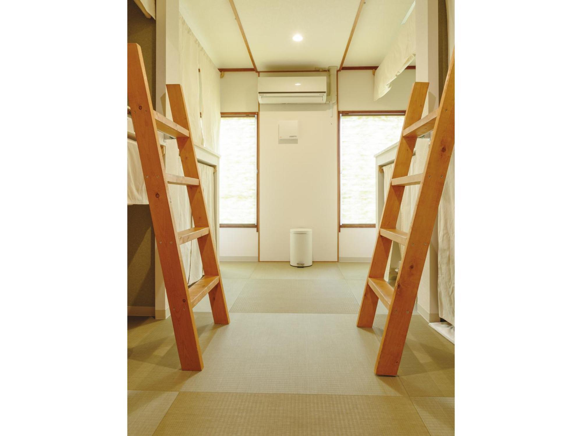 J-Hoppers Hiroshima Guesthouse Bilik gambar