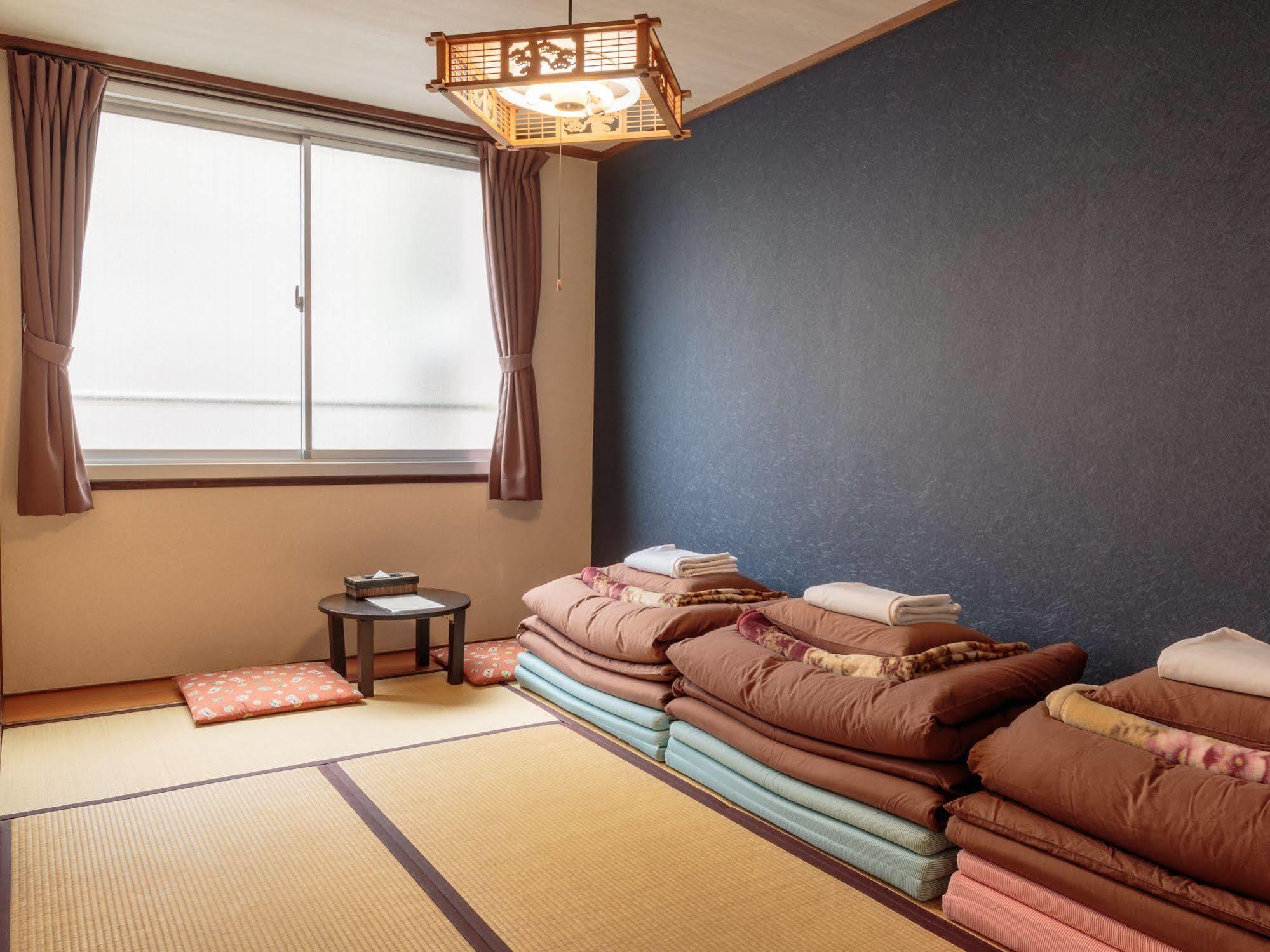J-Hoppers Hiroshima Guesthouse Luaran gambar